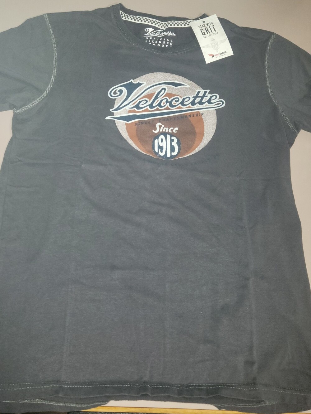 *NWT* Velocette Tshirt Size LARGE (Mens/unisex)